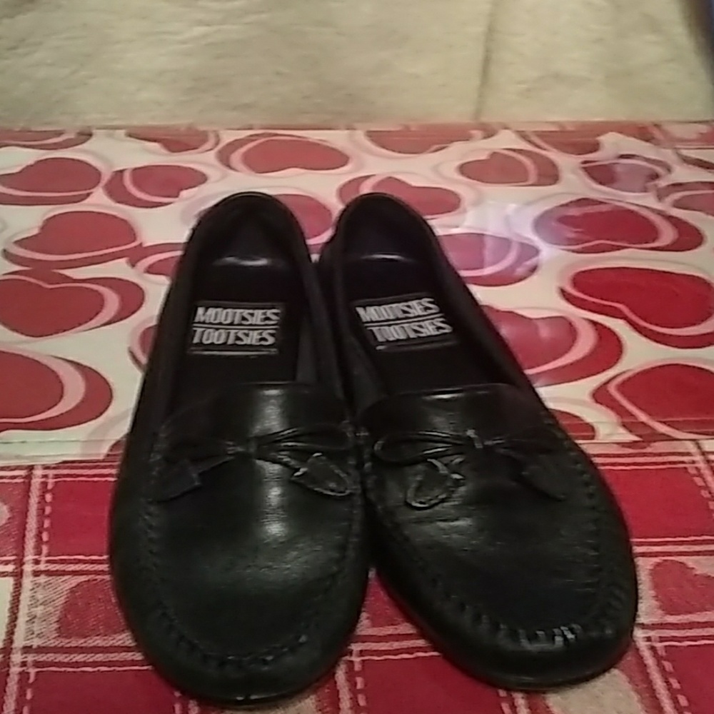 Mootsies Tootsies Black Loafers